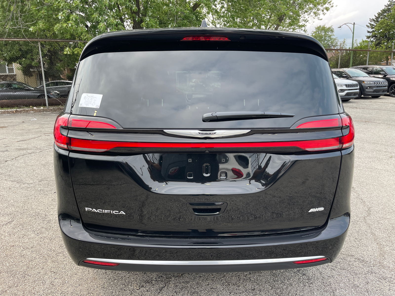 2024 Chrysler Pacifica Pinnacle 33