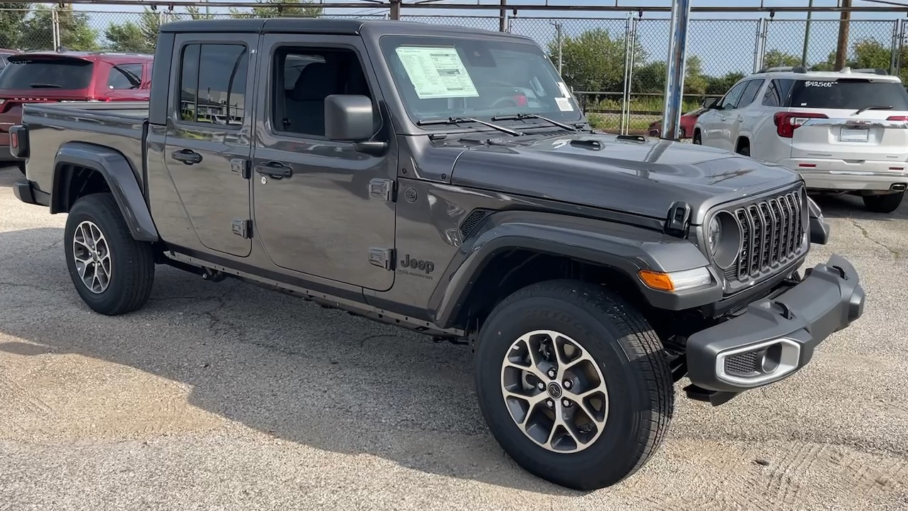 2024 Jeep Gladiator Sport 29