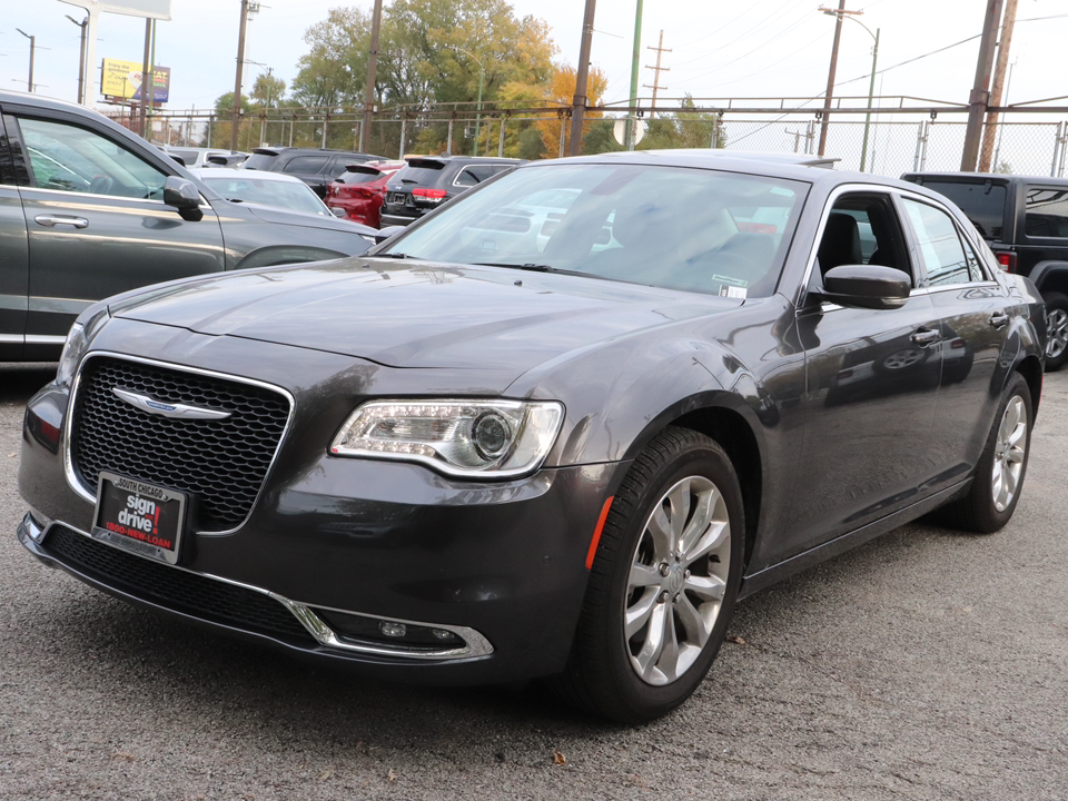 2021 Chrysler 300 Touring 1