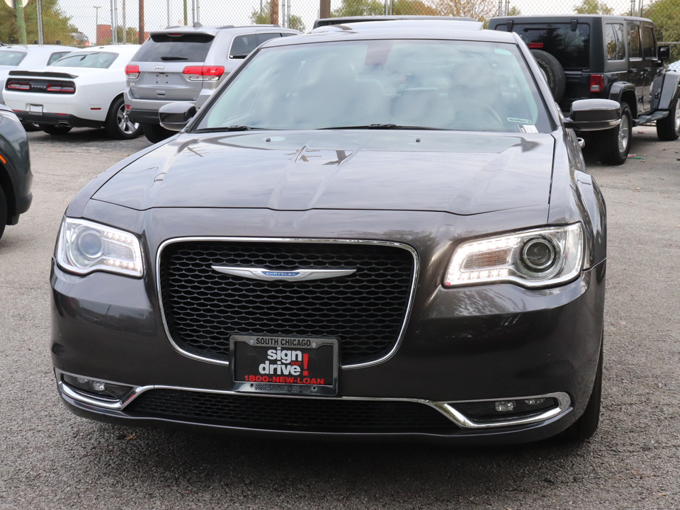 2021 Chrysler 300 Touring 26