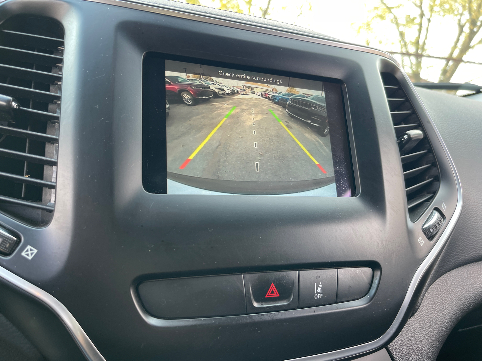 2021 Jeep Cherokee Latitude 15