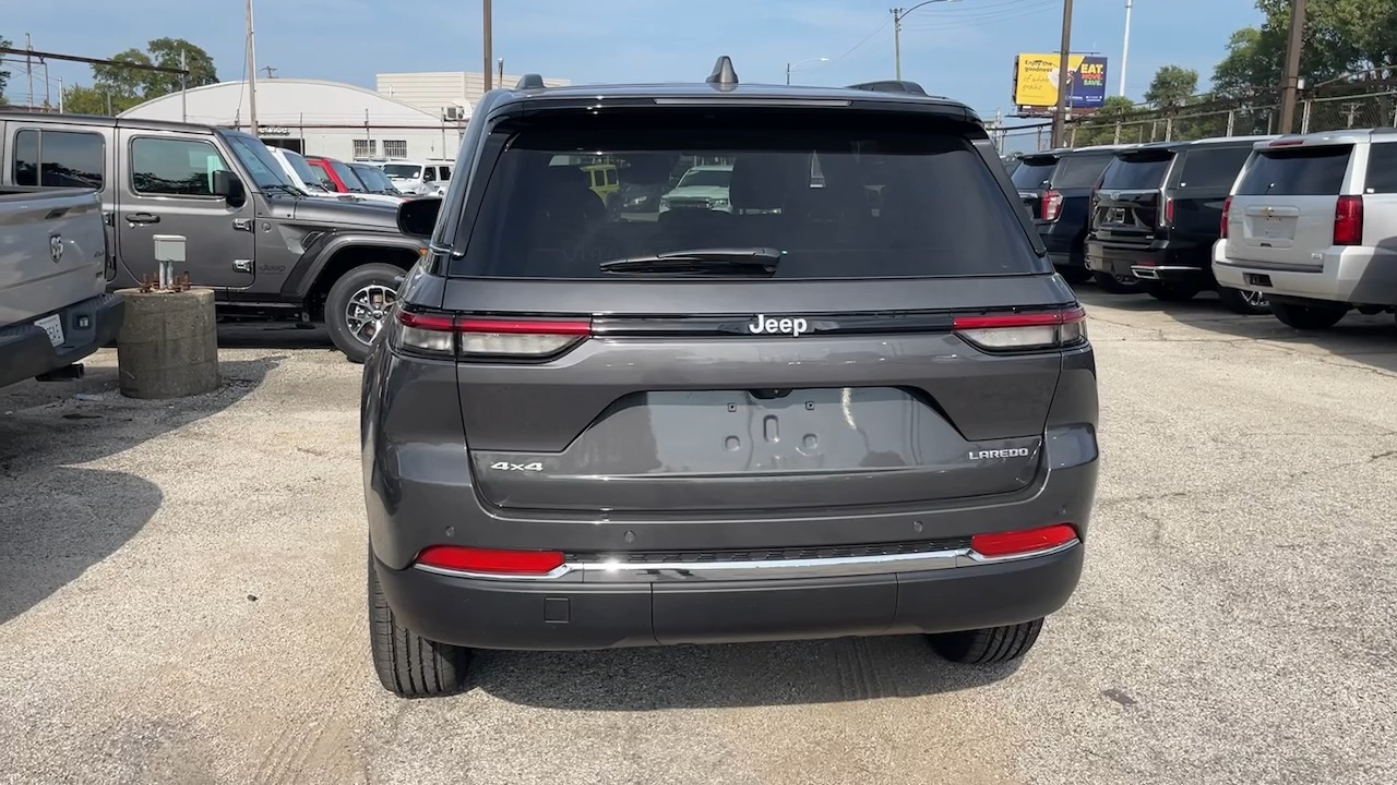 2024 Jeep Grand Cherokee Laredo 27