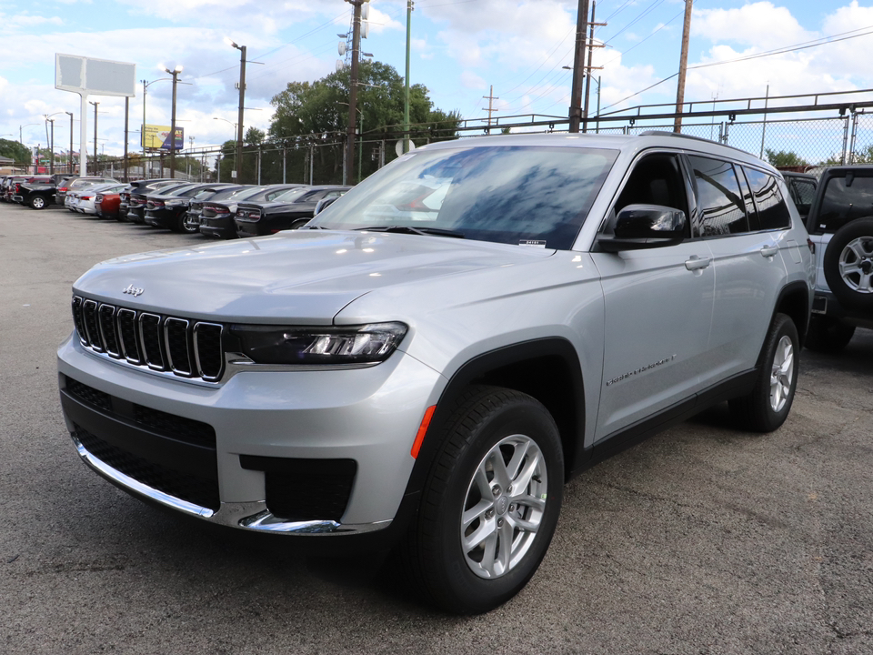 2024 Jeep Grand Cherokee L Laredo 2