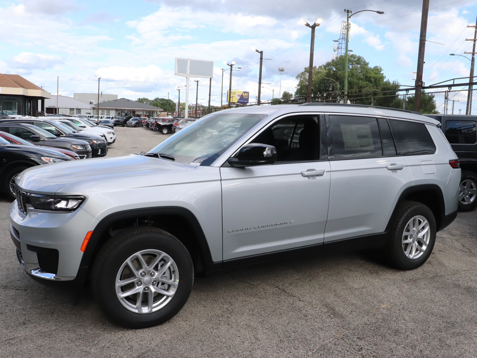 2024 Jeep Grand Cherokee L Laredo 3