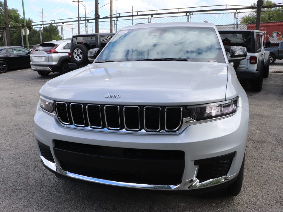 2024 Jeep Grand Cherokee L Laredo 9