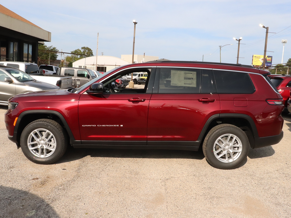 2024 Jeep Grand Cherokee L Laredo 2