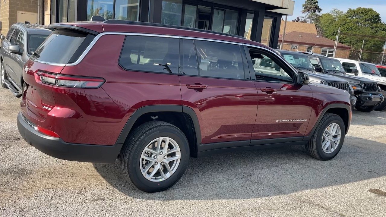 2024 Jeep Grand Cherokee L Laredo 28