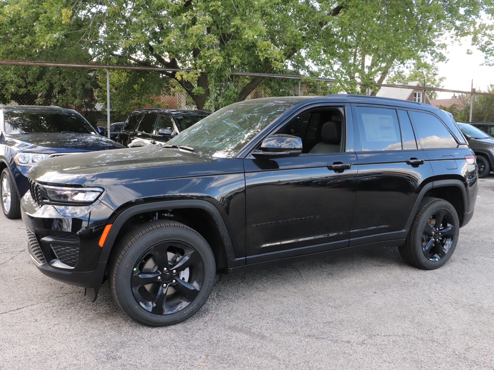 2024 Jeep Grand Cherokee Altitude X 3