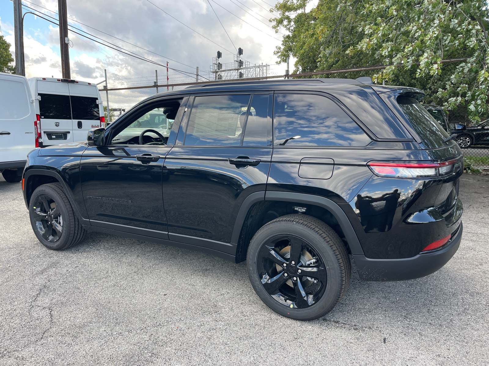 2024 Jeep Grand Cherokee Altitude X 4