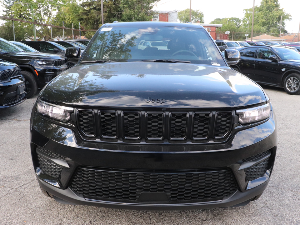 2024 Jeep Grand Cherokee Altitude X 9