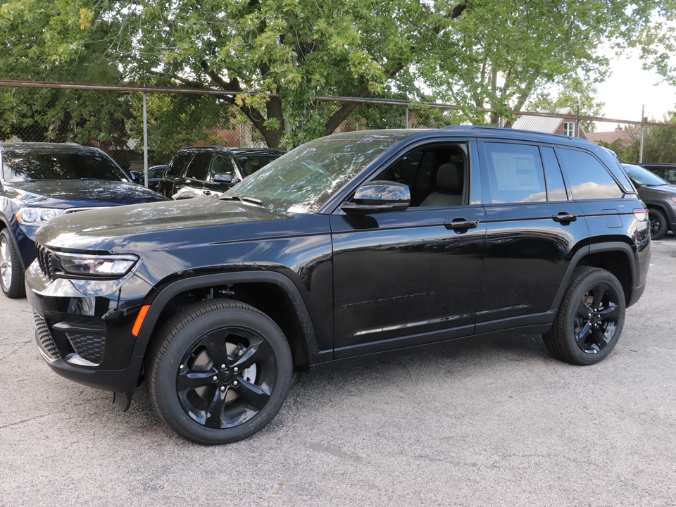 2024 Jeep Grand Cherokee Altitude X 28