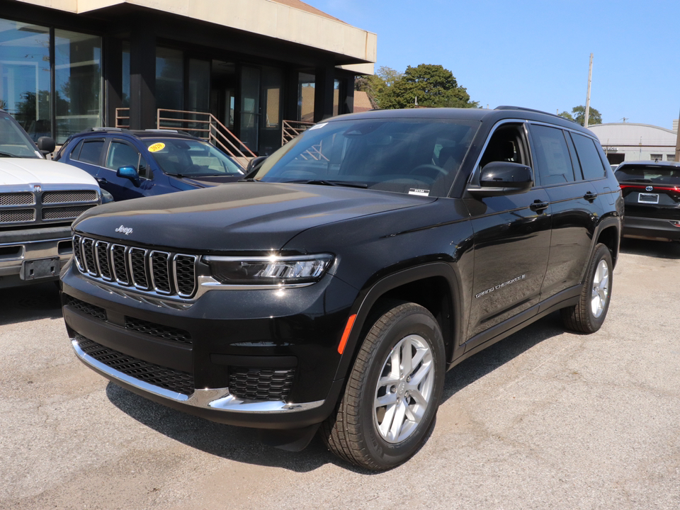 2024 Jeep Grand Cherokee L Laredo 2