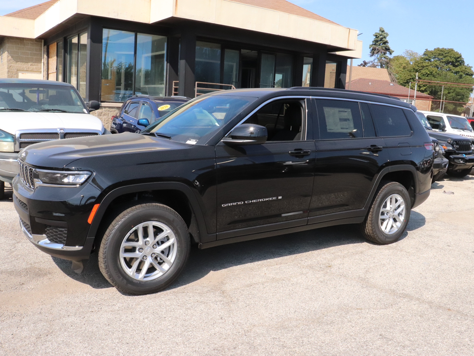 2024 Jeep Grand Cherokee L Laredo 3