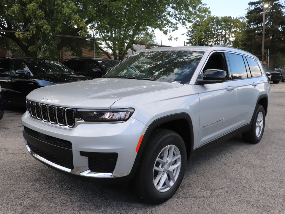 2024 Jeep Grand Cherokee L Laredo 1