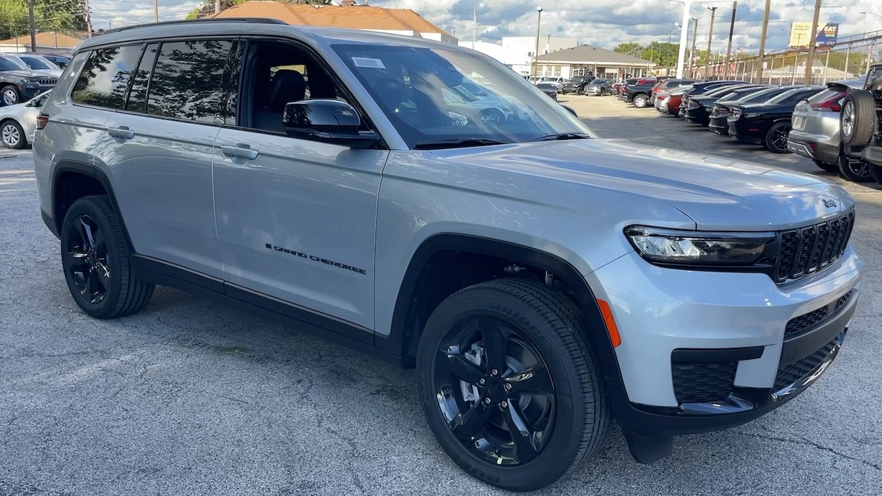 2024 Jeep Grand Cherokee L Altitude X 8