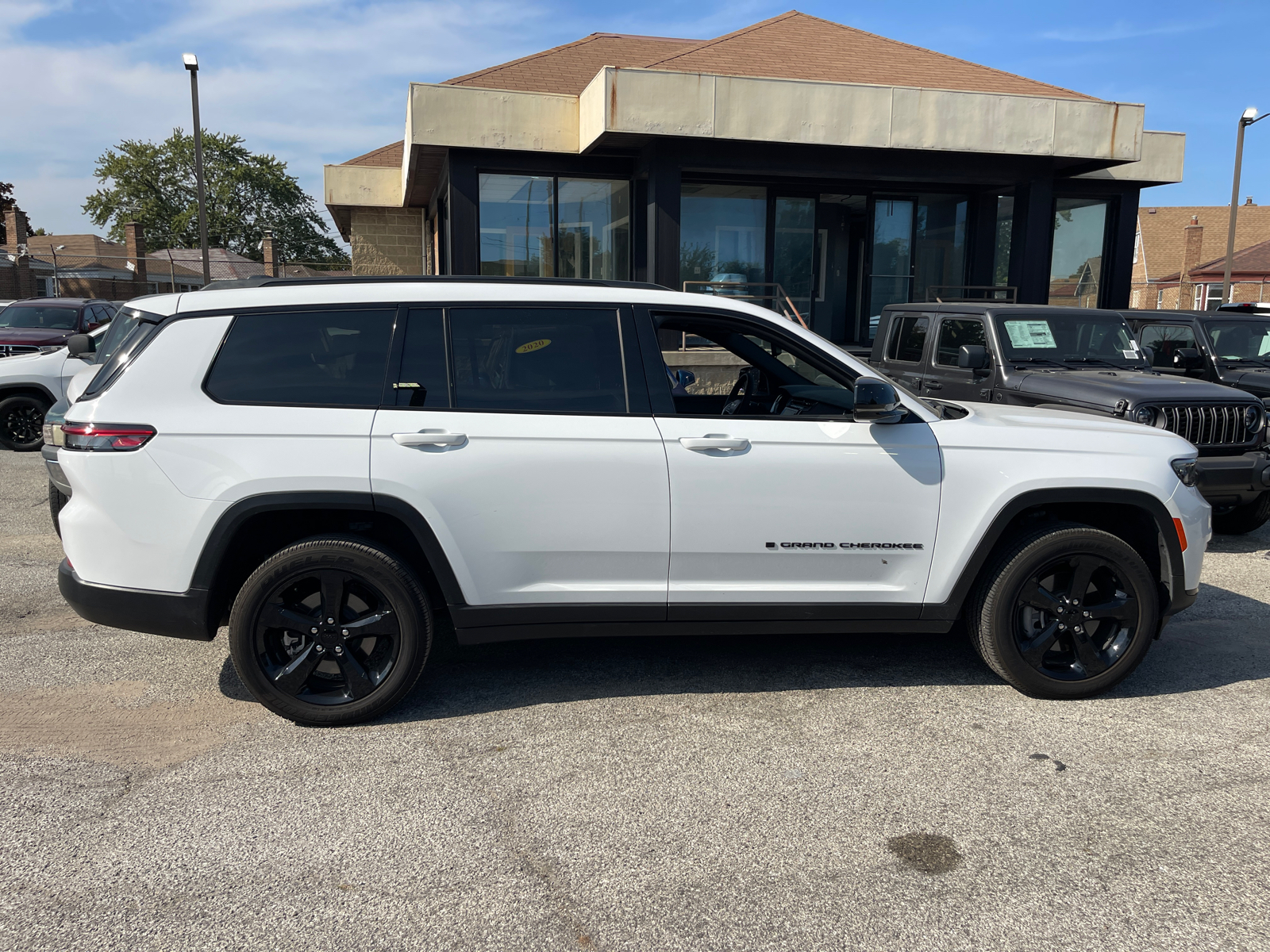 2024 Jeep Grand Cherokee L Altitude 7