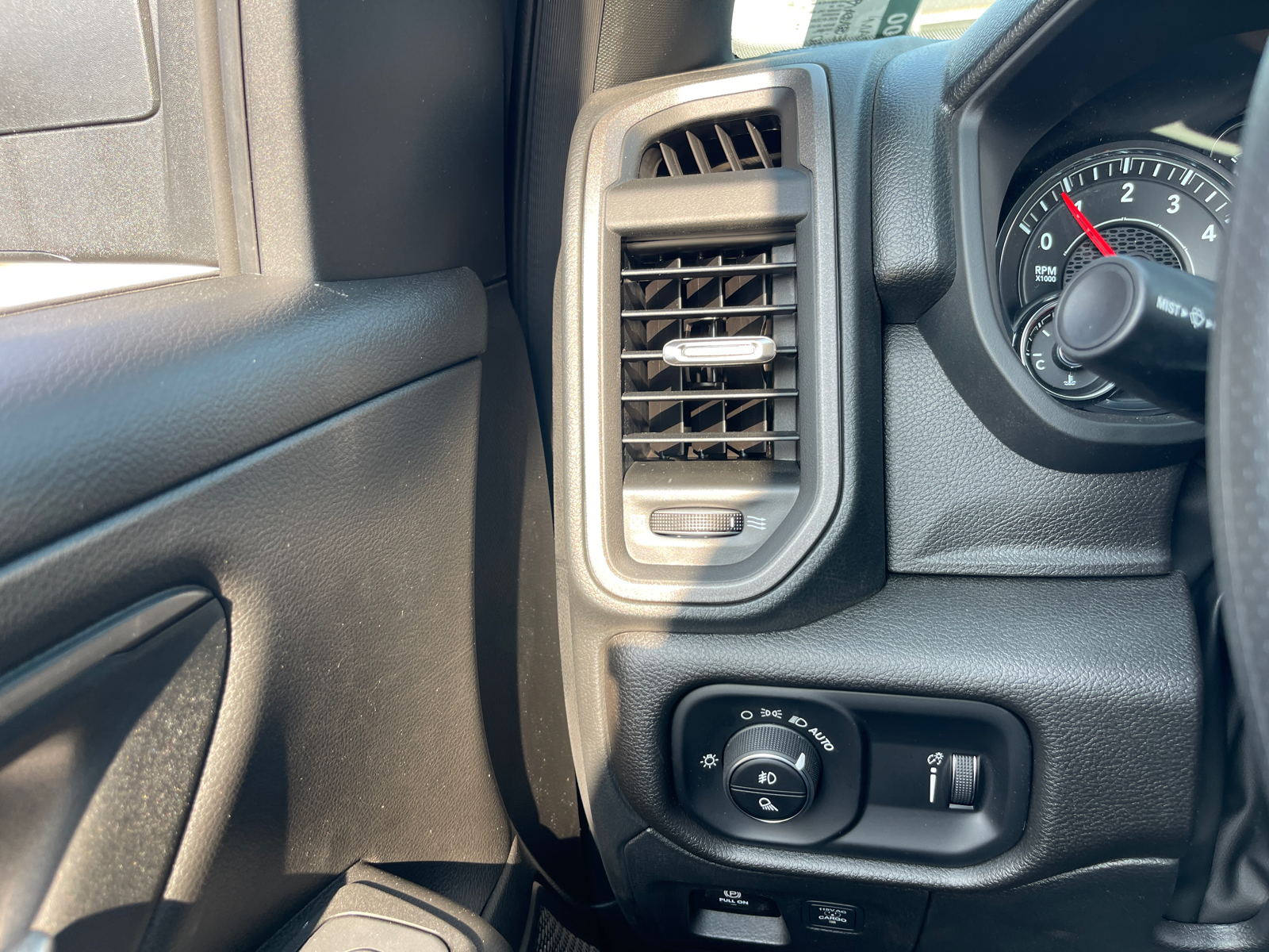 2025 Ram 1500 Tradesman 18