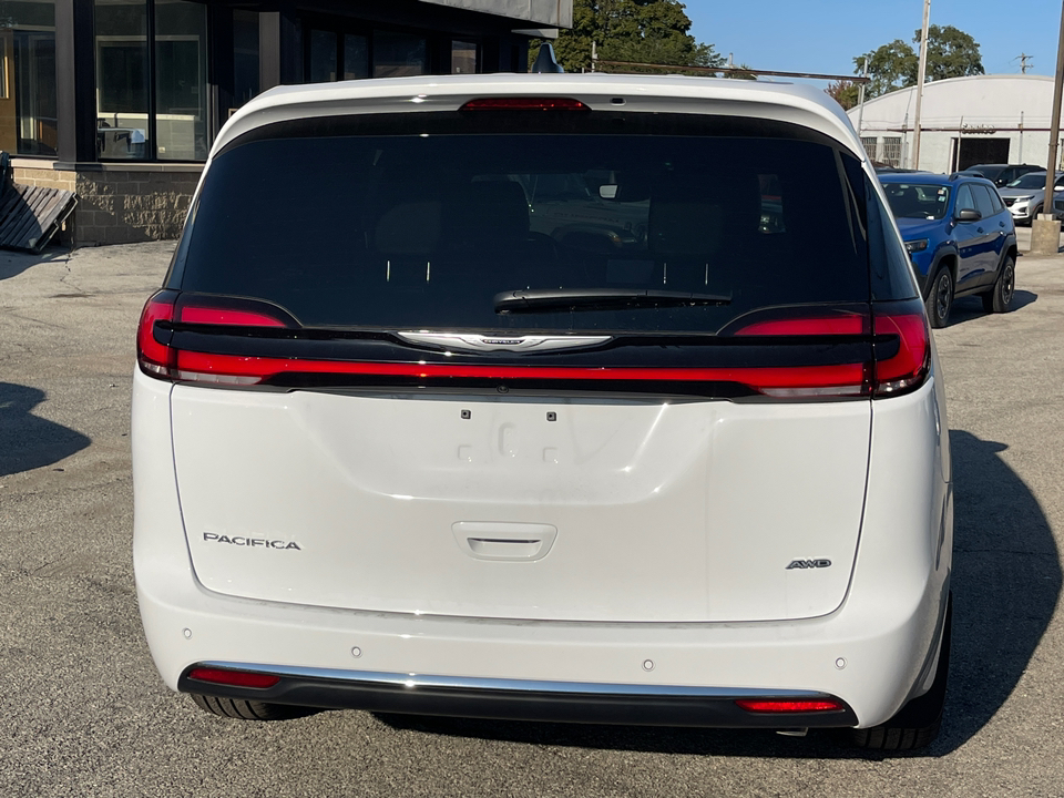 2025 Chrysler Pacifica  6