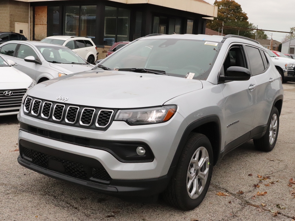 2025 Jeep Compass Latitude 1