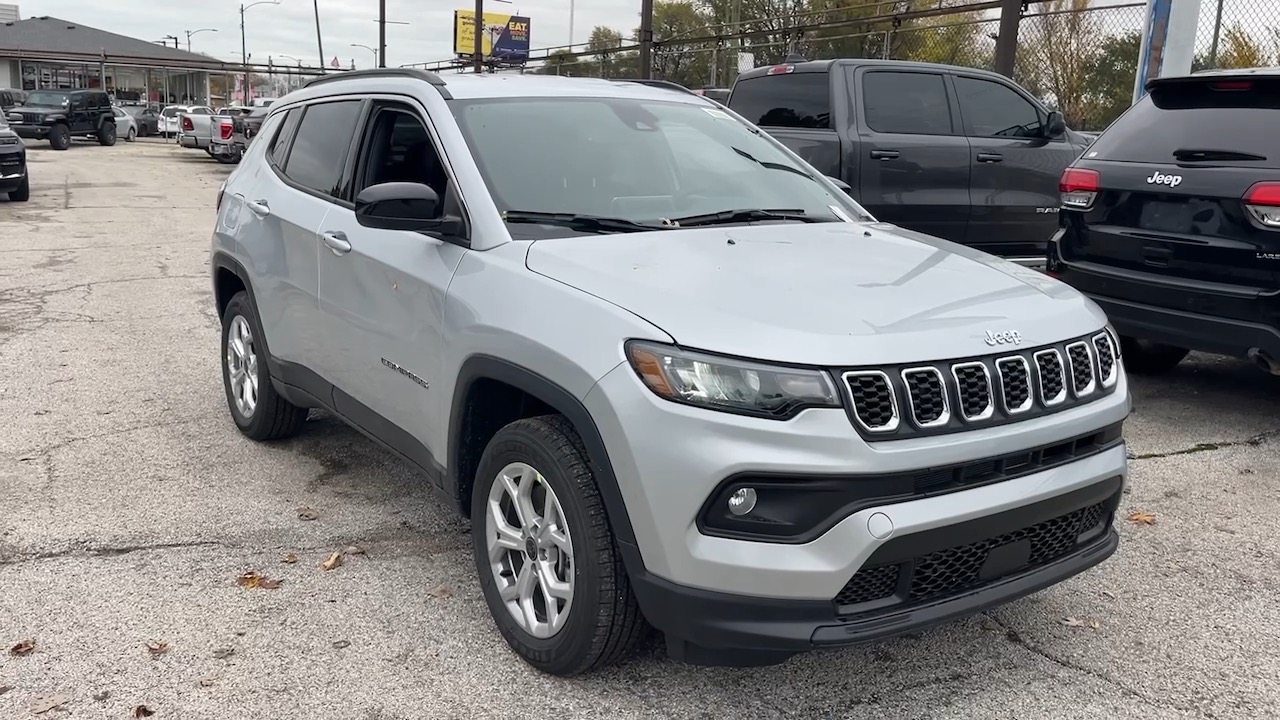 2025 Jeep Compass Latitude 29