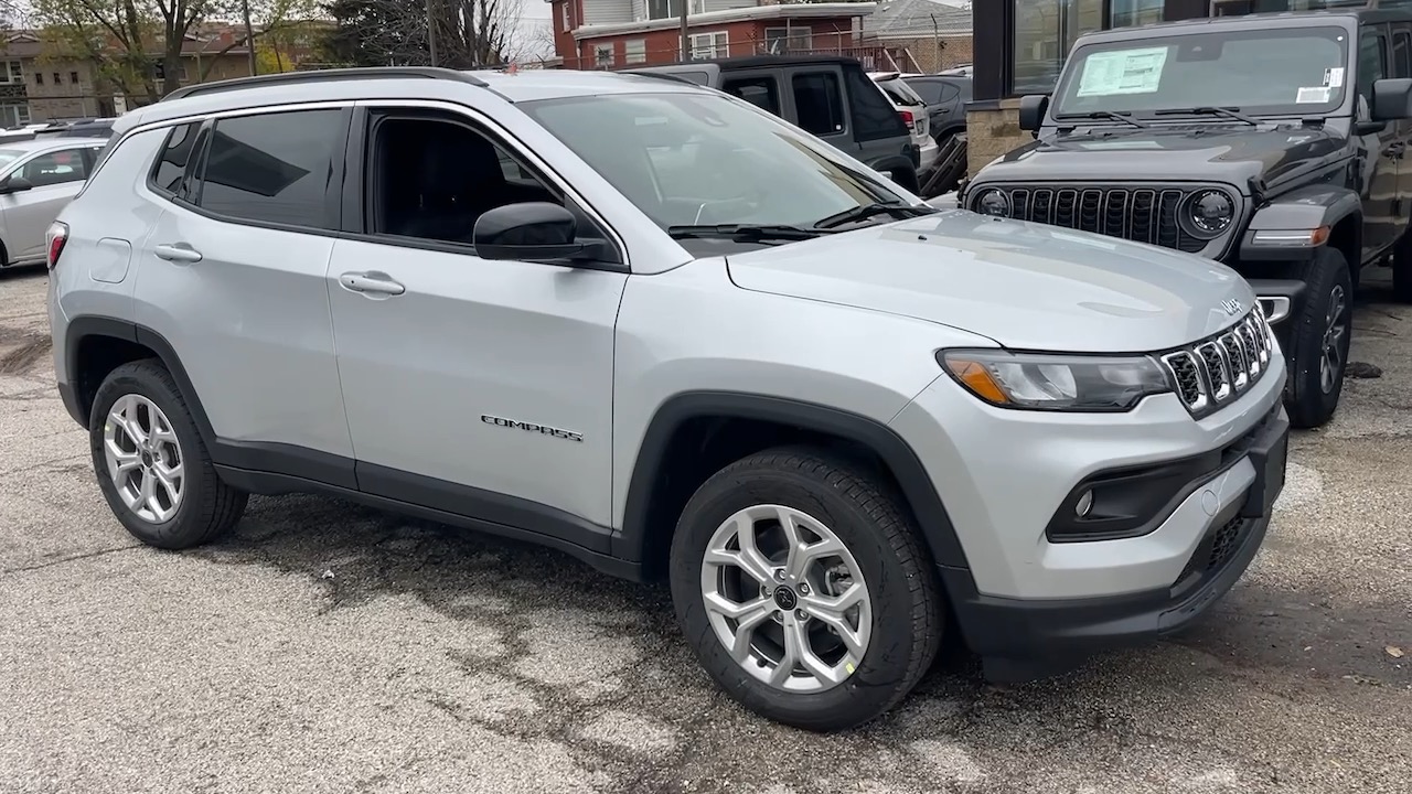 2025 Jeep Compass Latitude 29