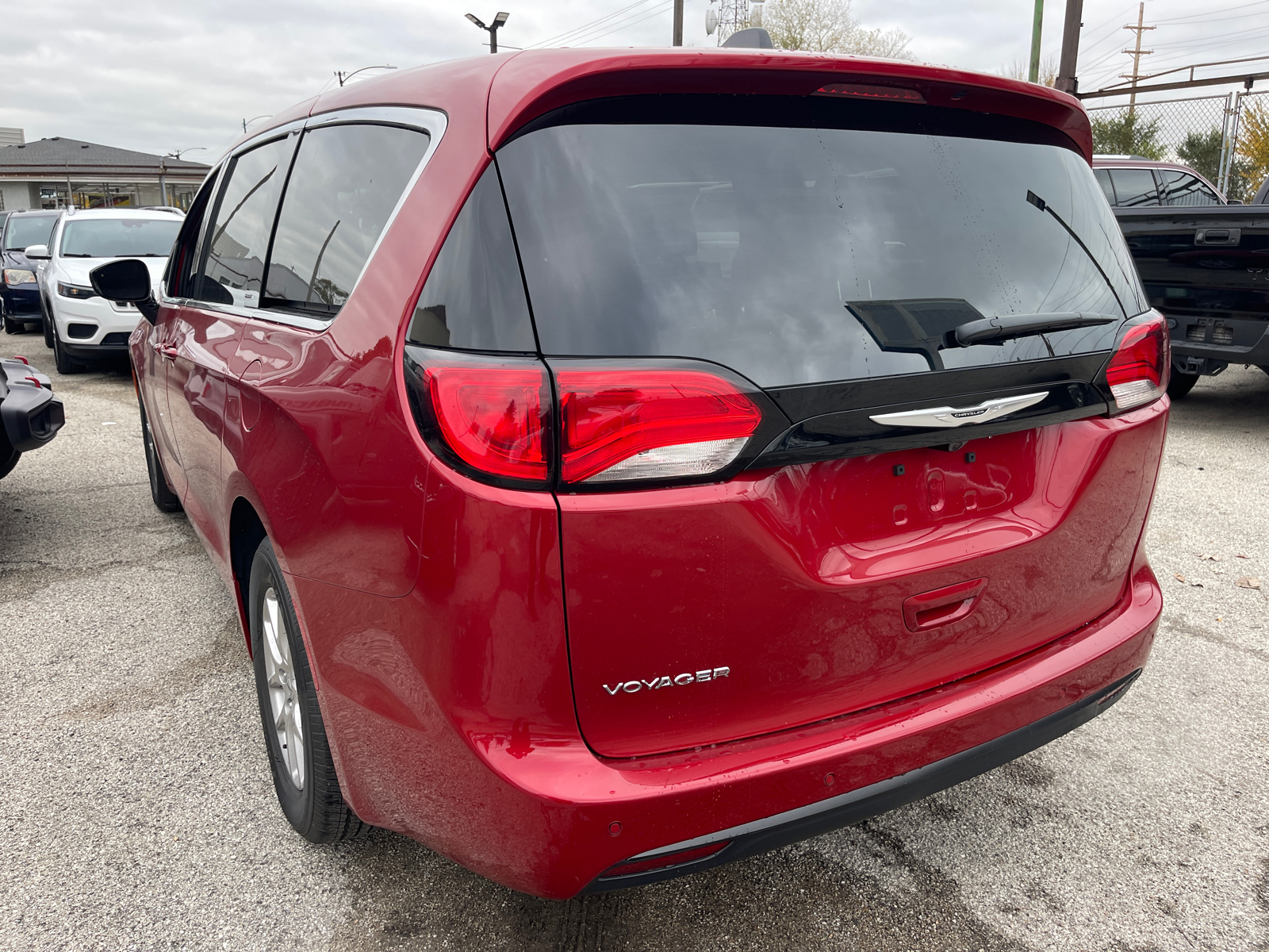 2025 Chrysler Voyager LX 29