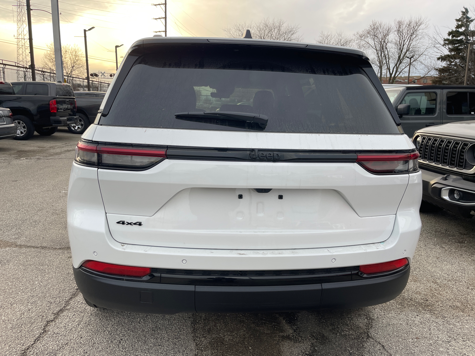 2025 Jeep Grand Cherokee Altitude X 29