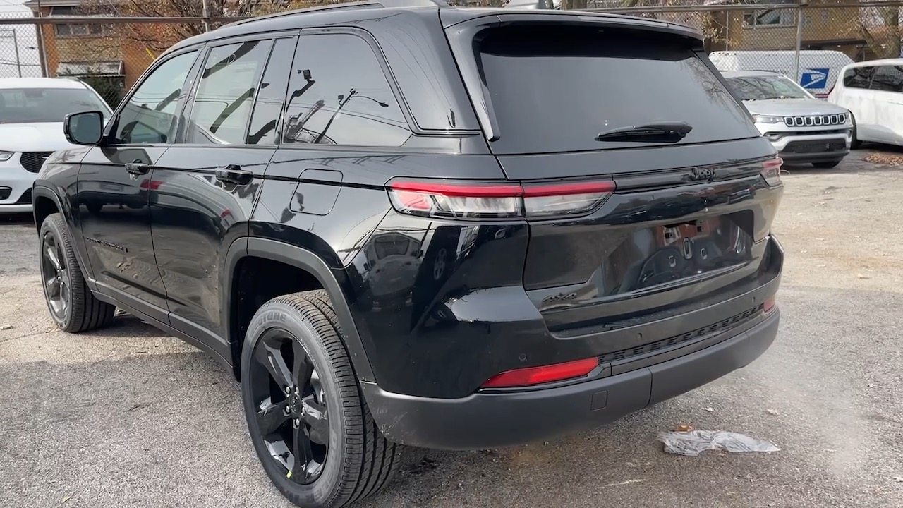 2025 Jeep Grand Cherokee Altitude X 25