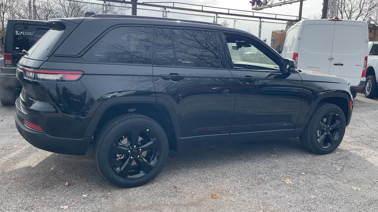 2025 Jeep Grand Cherokee Altitude X 27