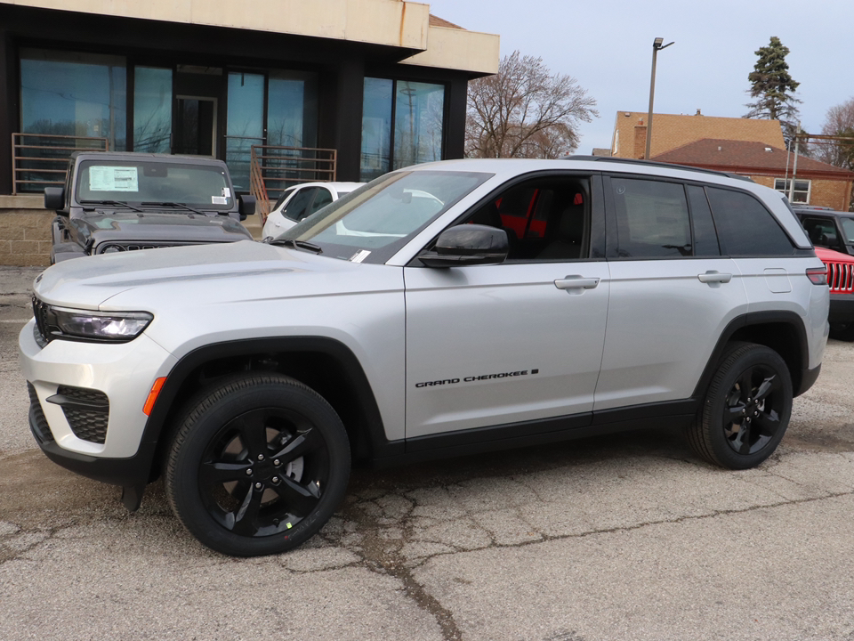 2025 Jeep Grand Cherokee Altitude X 25