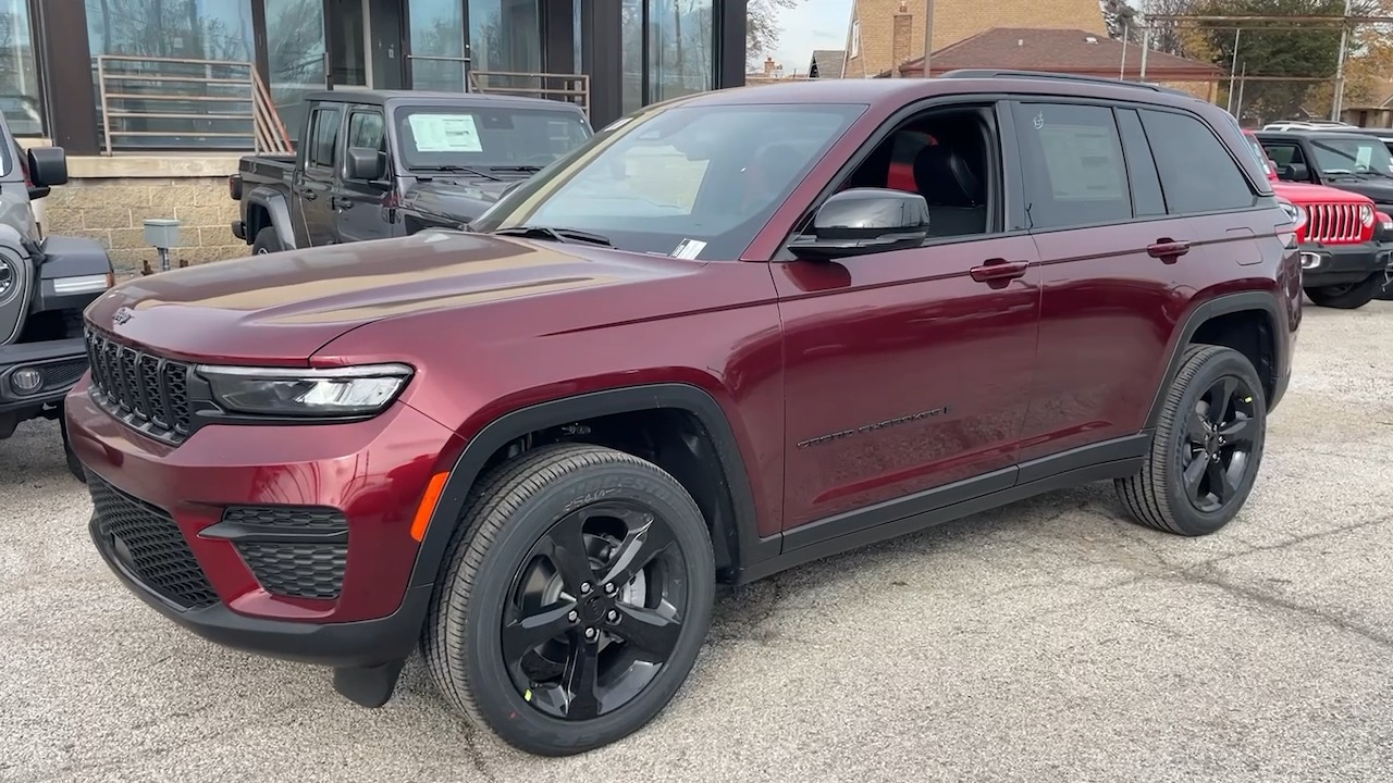 2025 Jeep Grand Cherokee Altitude X 27