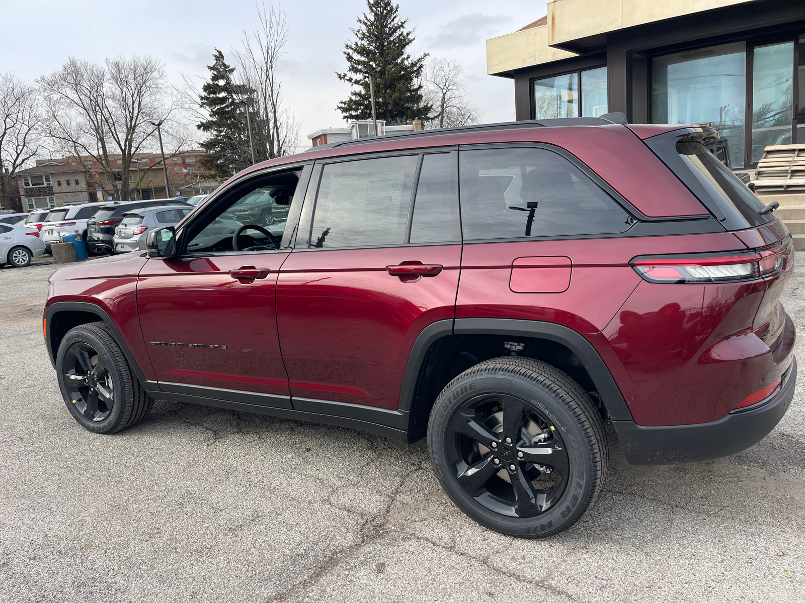 2025 Jeep Grand Cherokee Altitude X 28