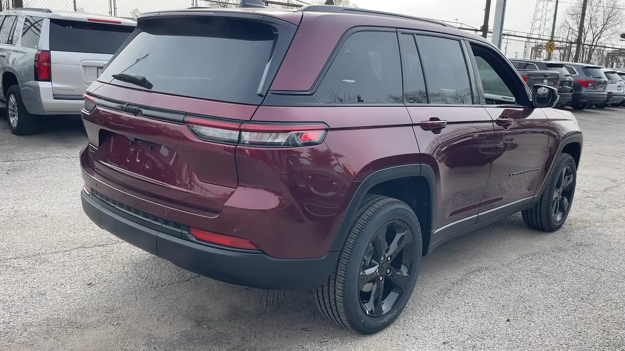 2025 Jeep Grand Cherokee Altitude X 31