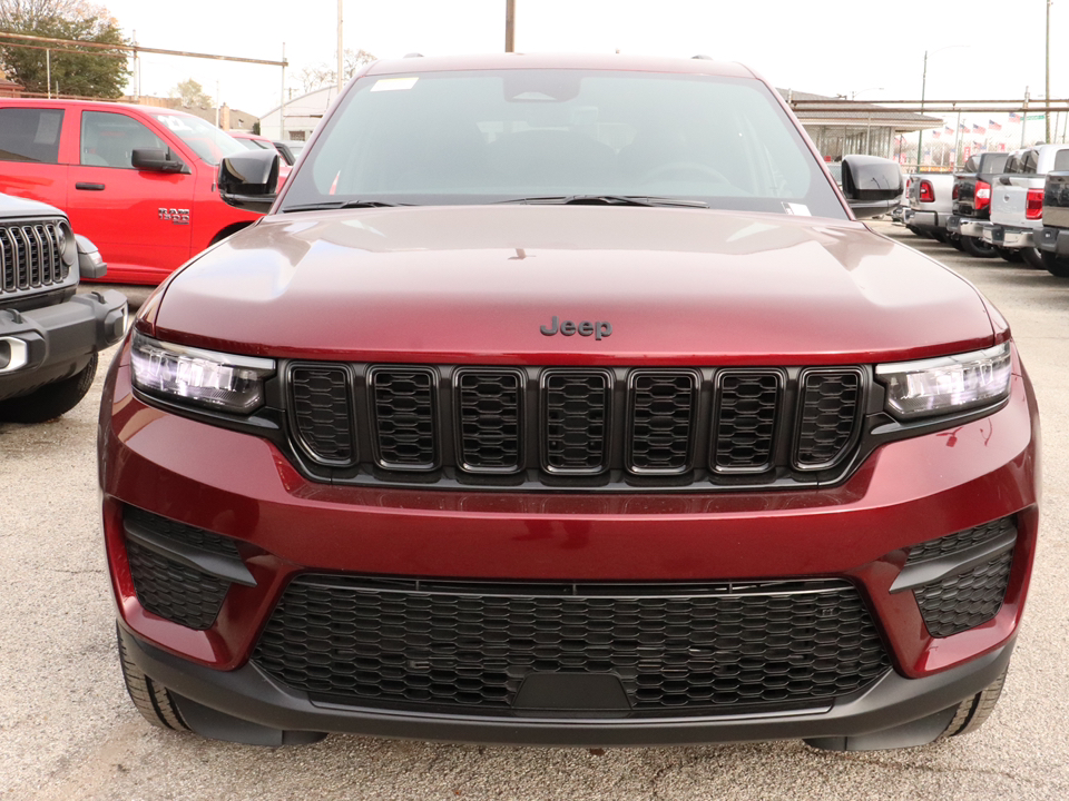 2025 Jeep Grand Cherokee Altitude X 32