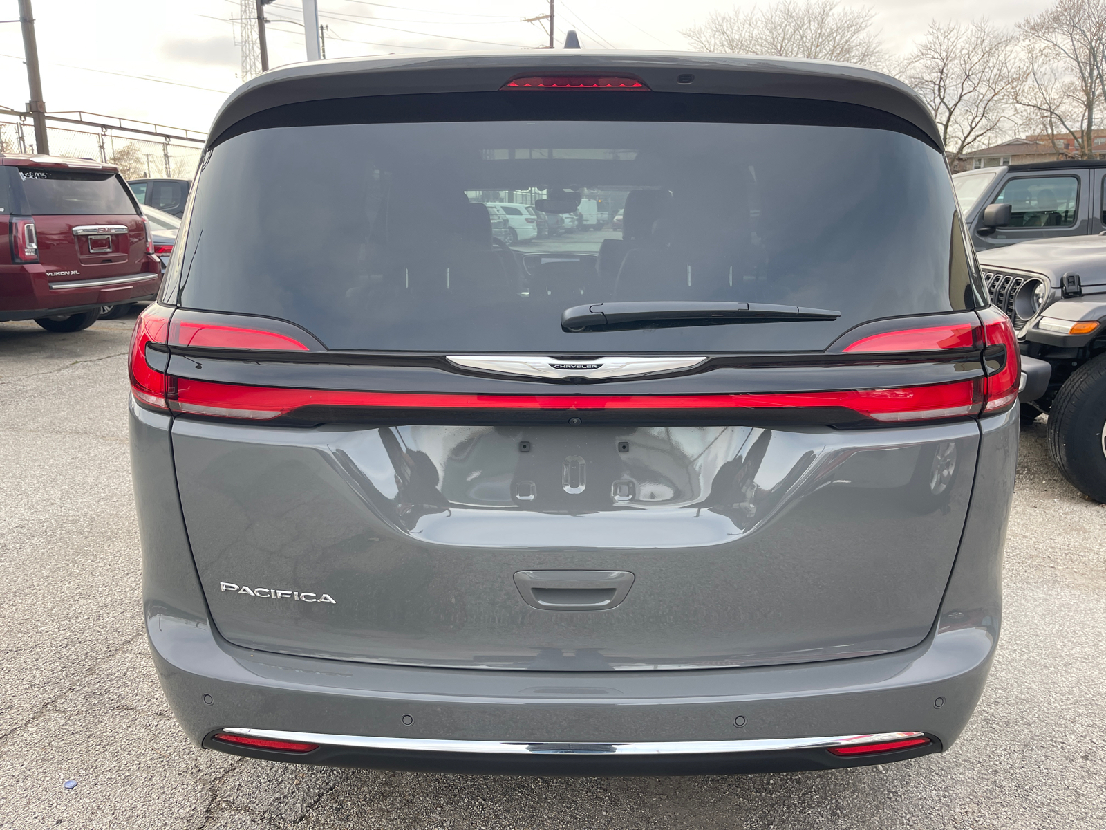 2025 Chrysler Pacifica  6