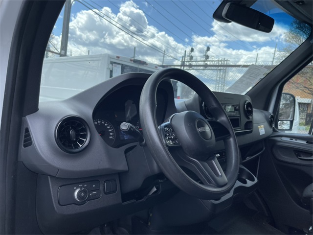 2019 Freightliner Sprinter 2500 Base 13