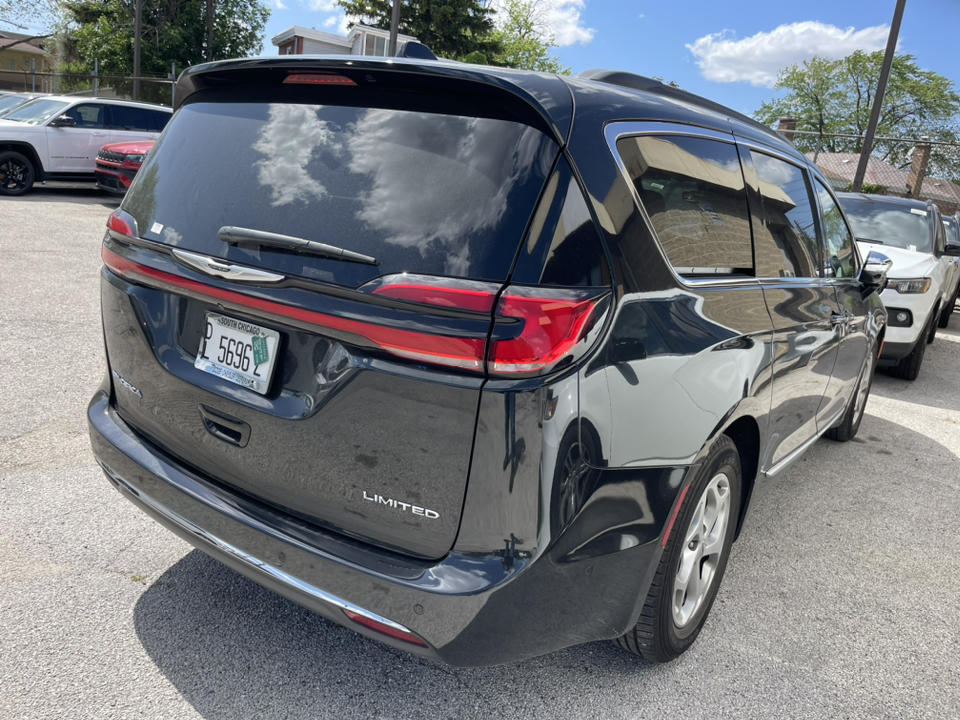 2022 Chrysler Pacifica Limited 23