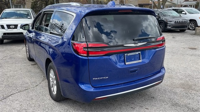 2021 Chrysler Pacifica Touring L 25