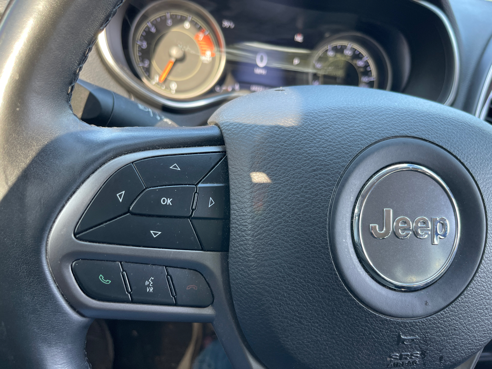 2019 Jeep Cherokee Limited 11