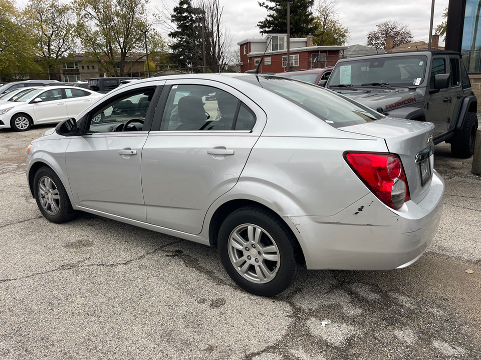 2013 Chevrolet Sonic LT 4