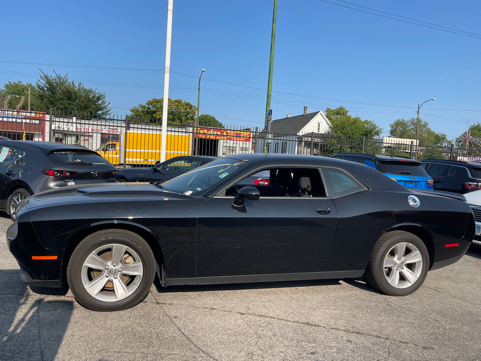 2023 Dodge Challenger SXT 3