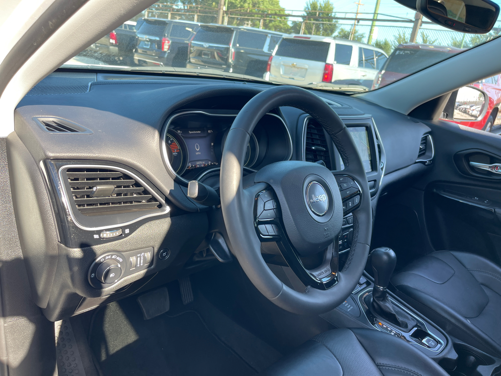 2023 Jeep Cherokee Altitude 10