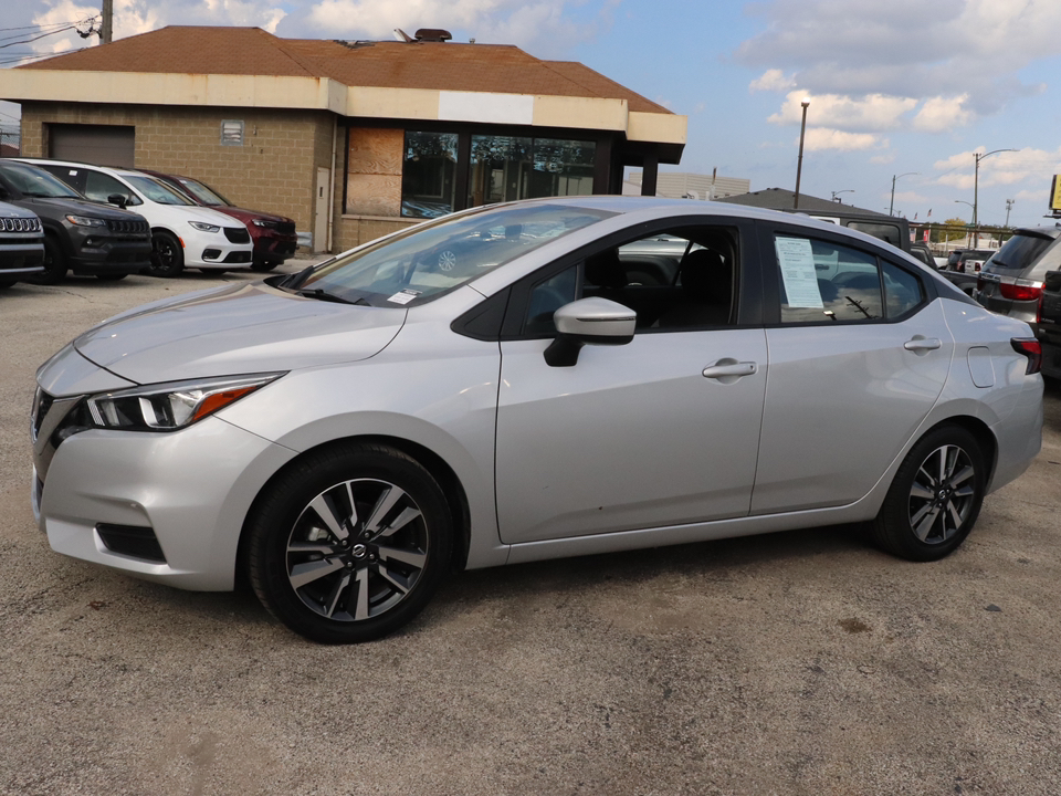 2021 Nissan Versa 1.6 SV 3