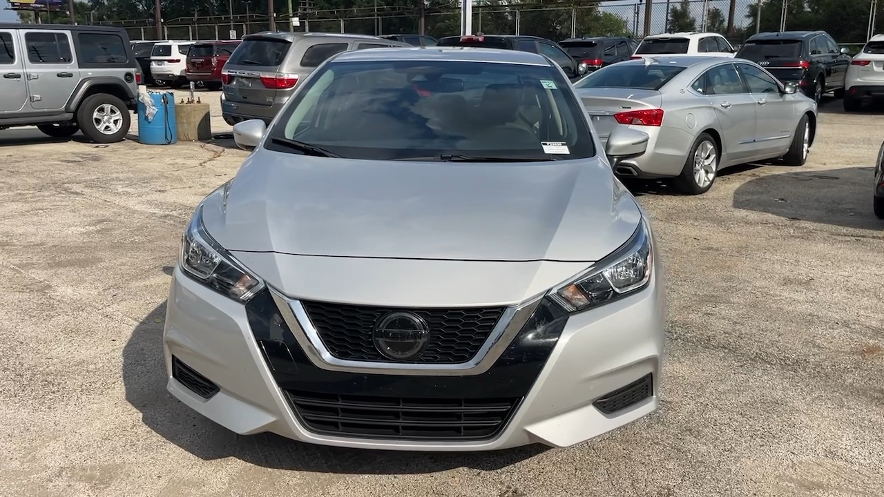 2021 Nissan Versa 1.6 SV 8