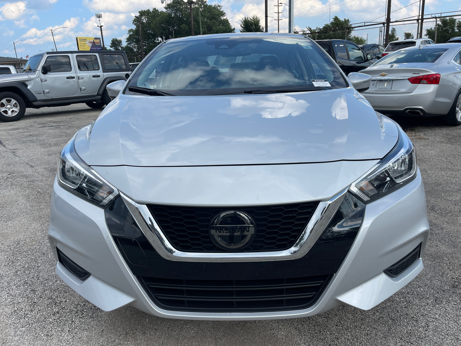 2021 Nissan Versa 1.6 SV 26