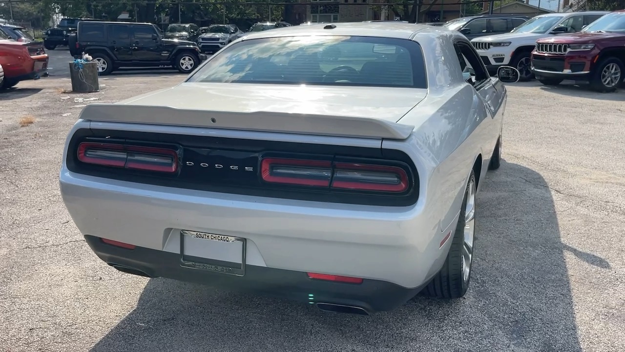 2022 Dodge Challenger R/T 26