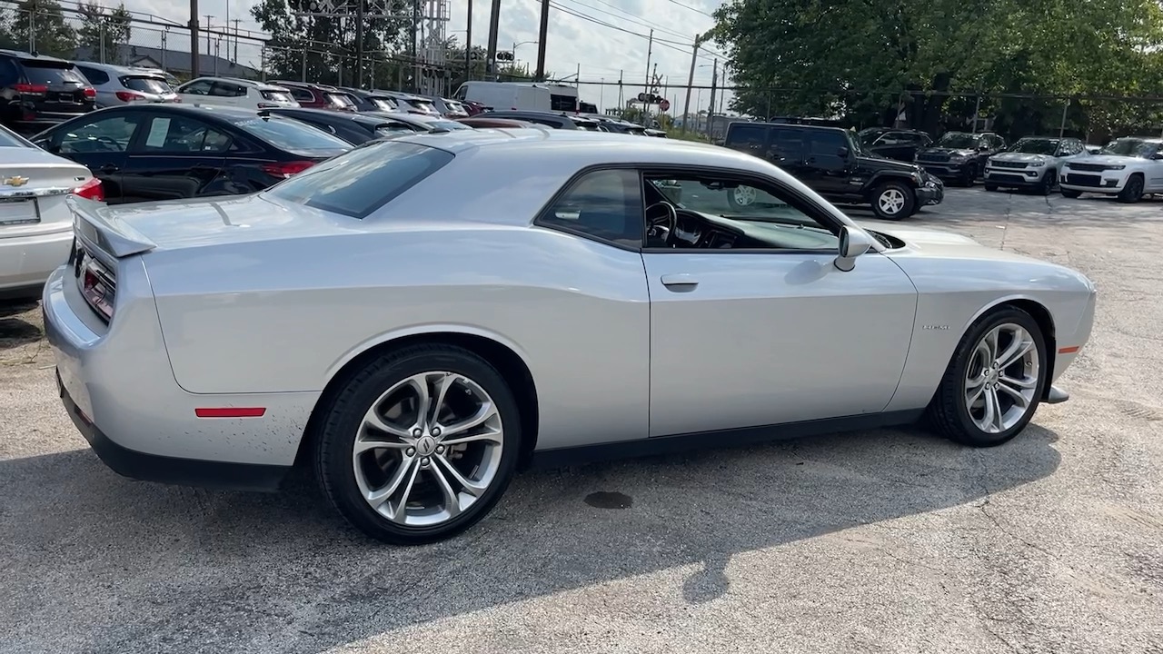 2022 Dodge Challenger R/T 27