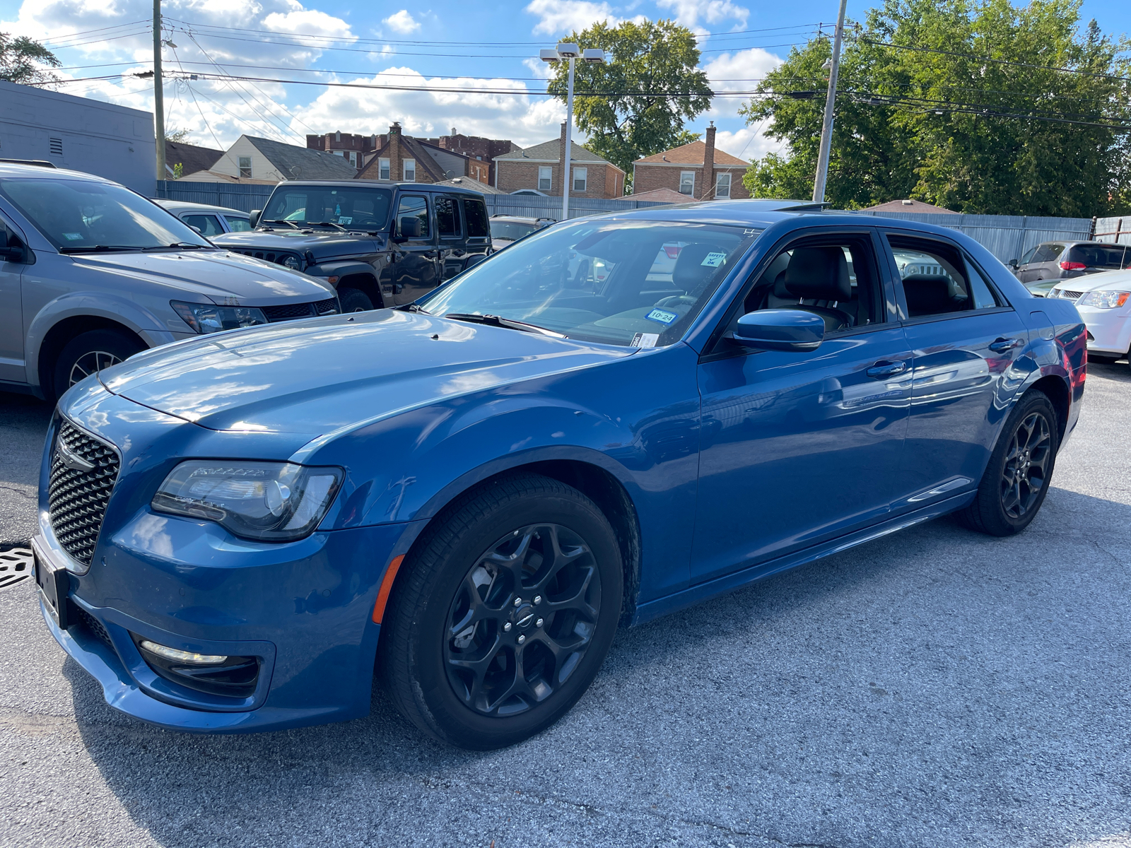 2022 Chrysler 300 Touring L 2