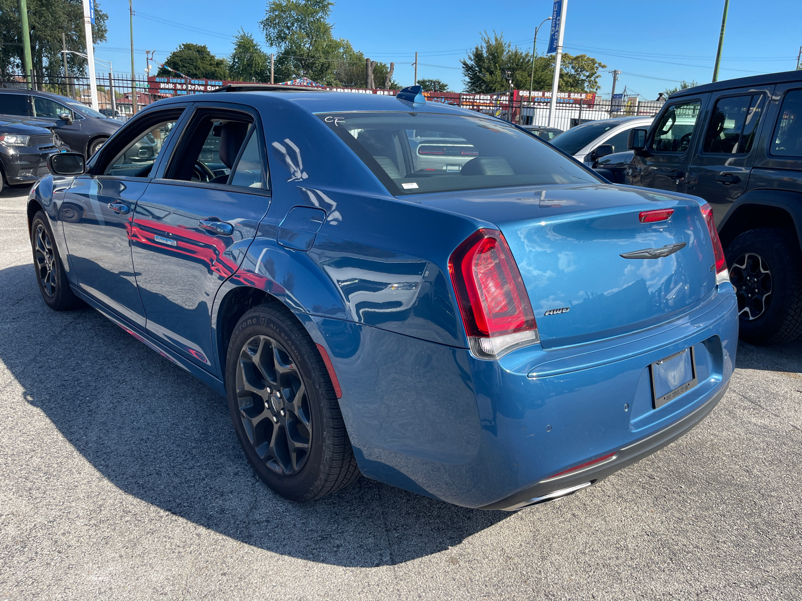 2022 Chrysler 300 Touring L 22