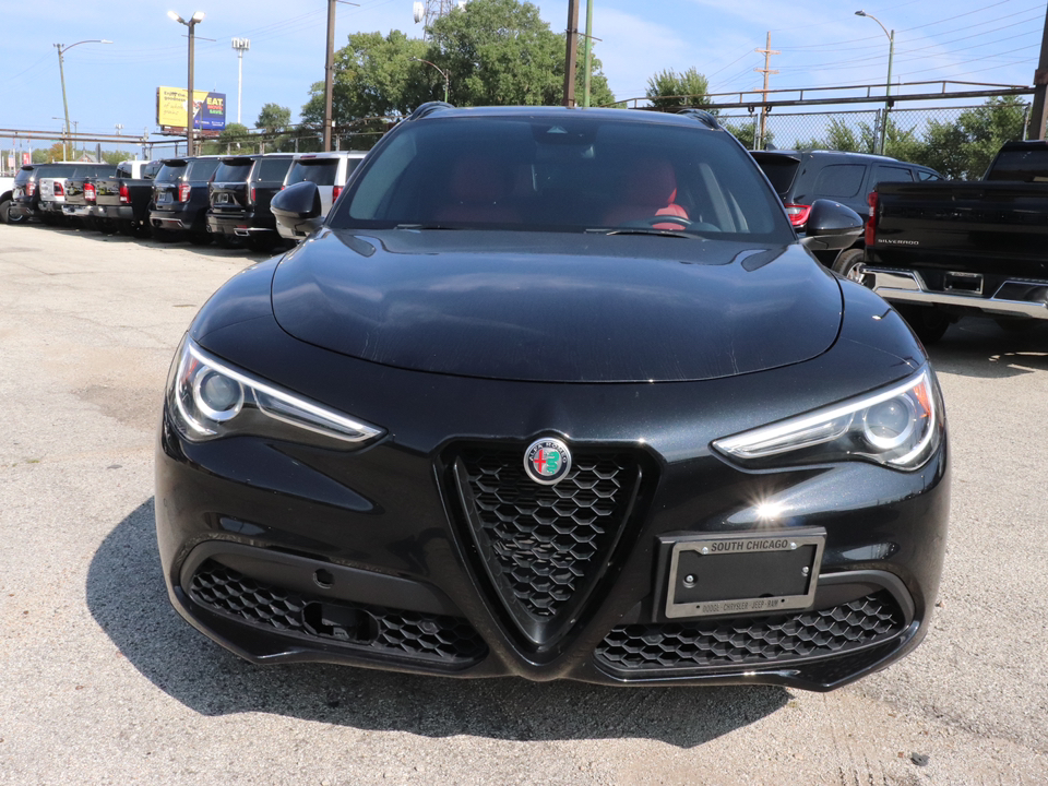 2022 Alfa Romeo Stelvio Sprint 27